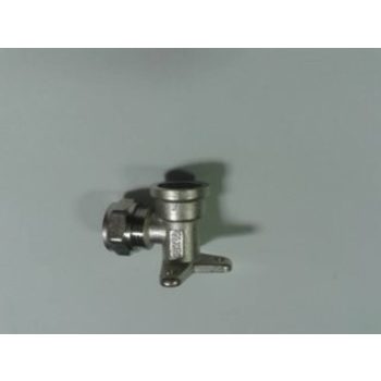 16-1/2 Falikorong kulcsos