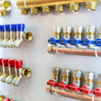 Szelepes osztó-gyűjtő