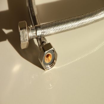 Flexibilis bekötőcsövek